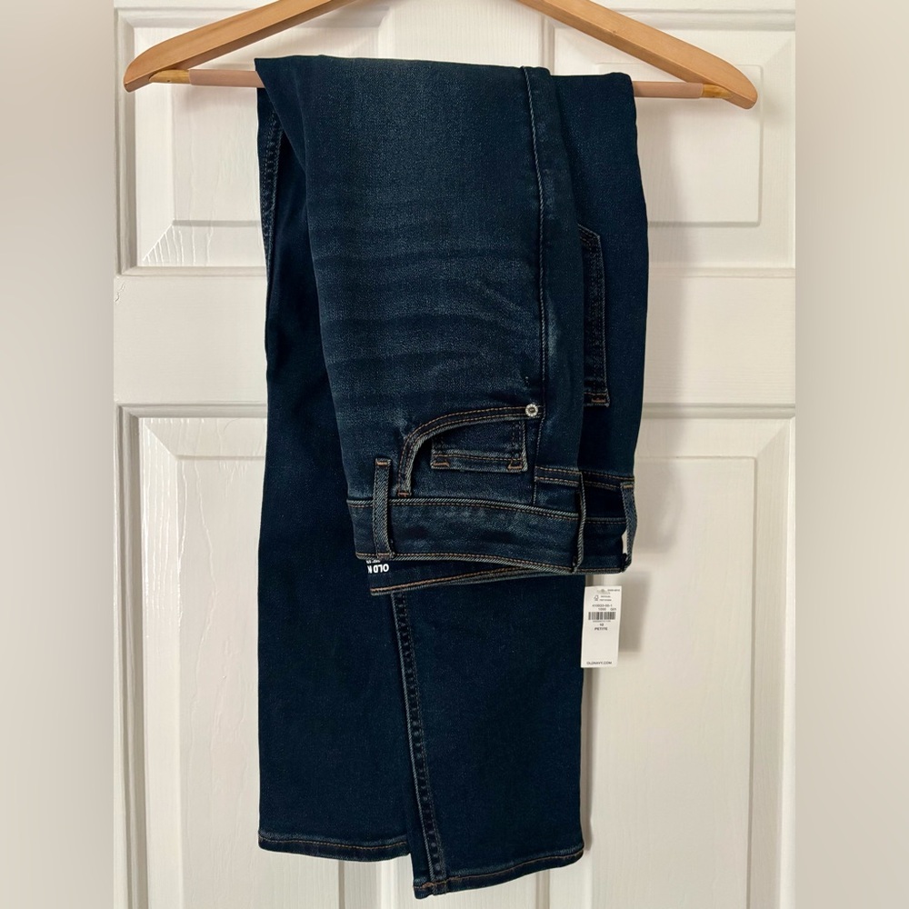 Old Navy Higher High-Waisted Rockstar 360 Stretch Super Skinny Jeans